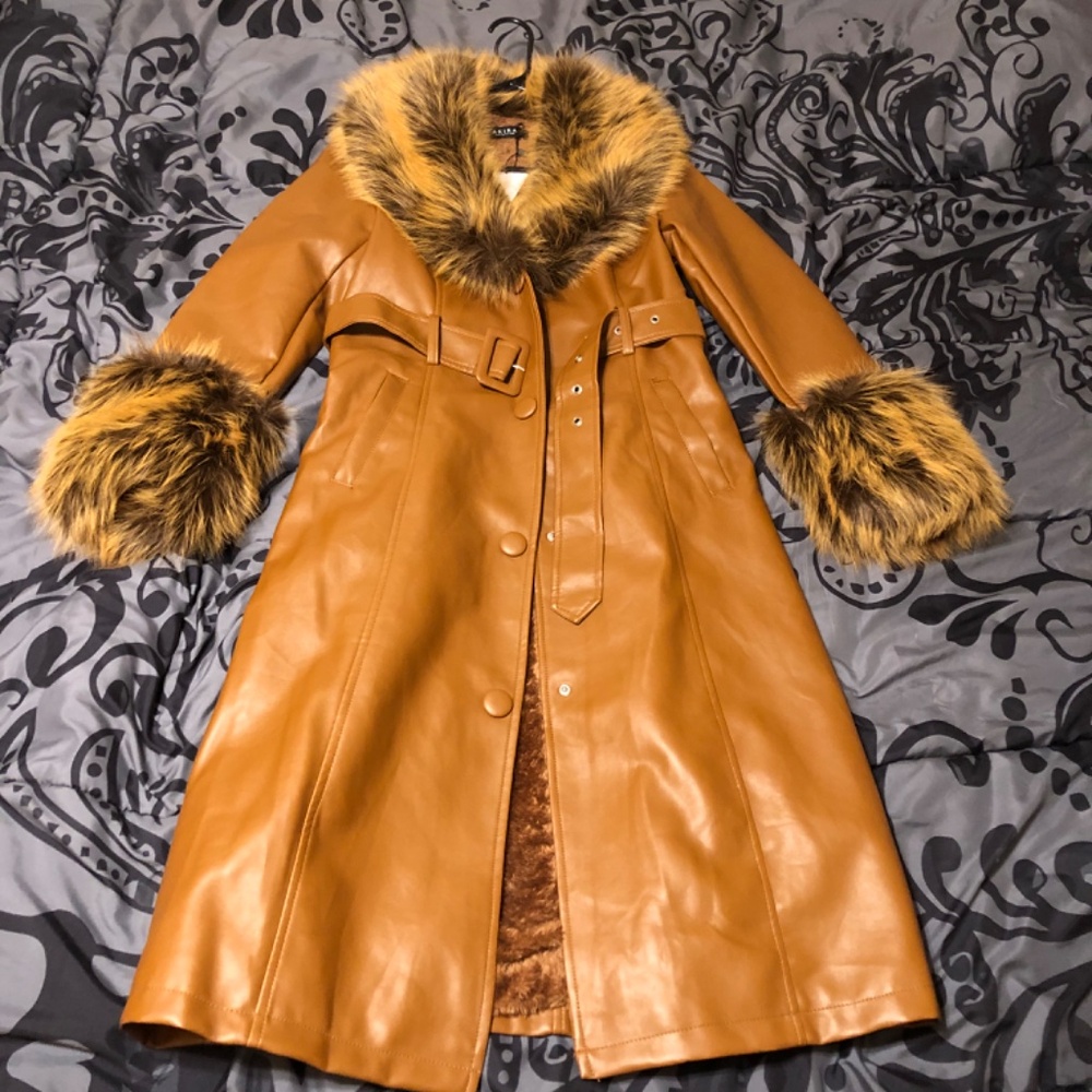 KAYA FUR LINED TRENCH IN TAN - M LAST ONE - Picture 2 of 3